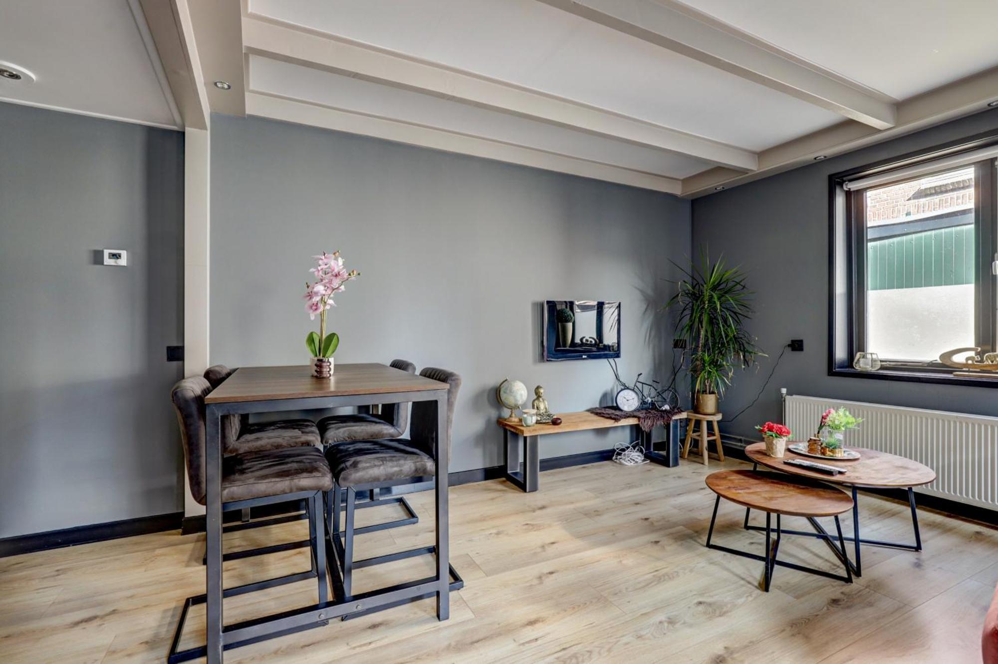 Oud-Beijerland Huize Wees Nobel Bed & Breakfast エクステリア 写真